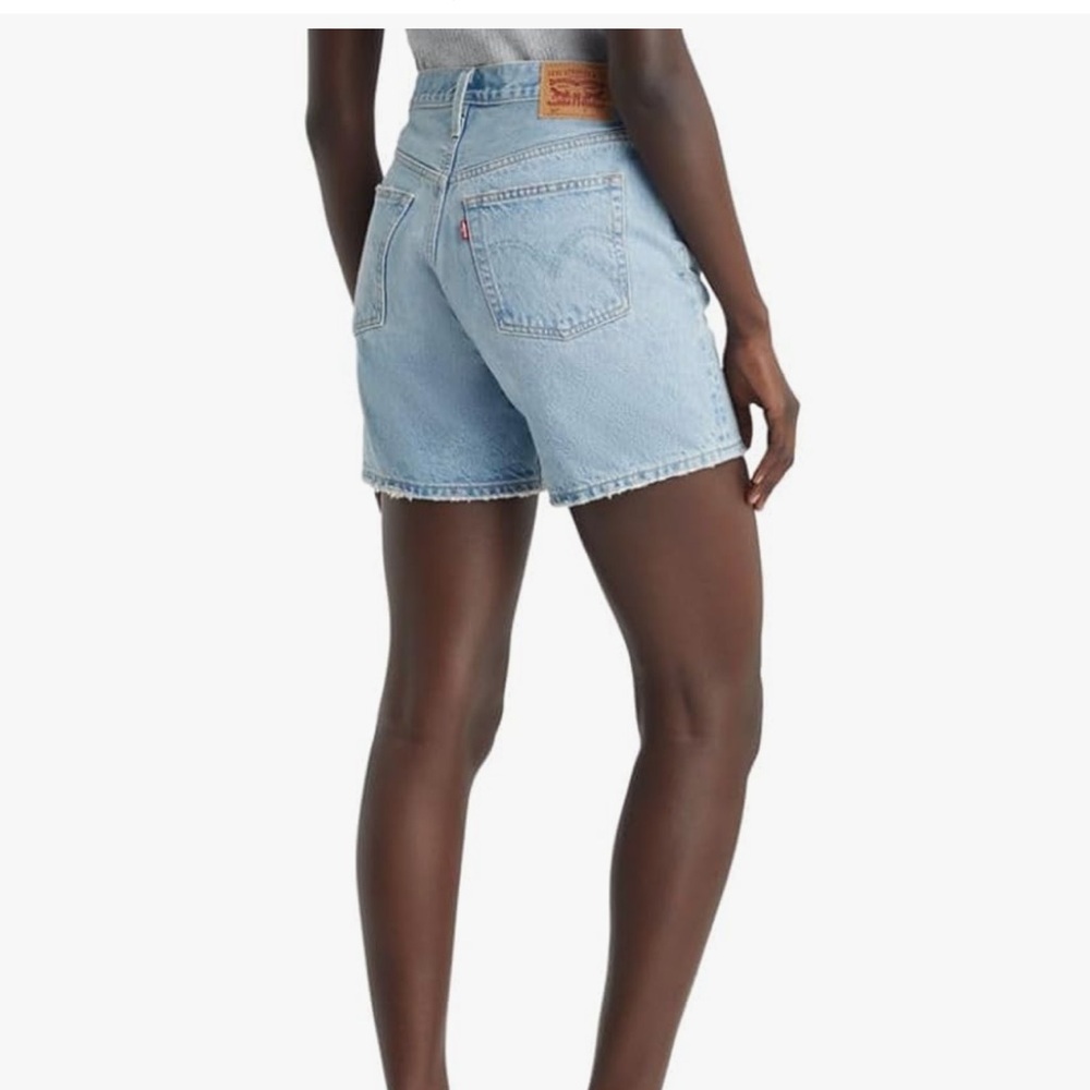 Levi's Women's 501 Mid Thigh Shorts NWT - Picture 5 of 6